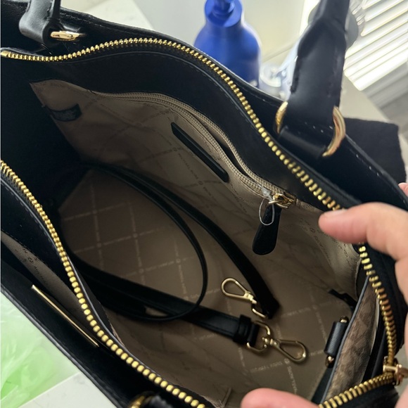 Michael Kors Black and Gold Handbag - Picture 4 of 4